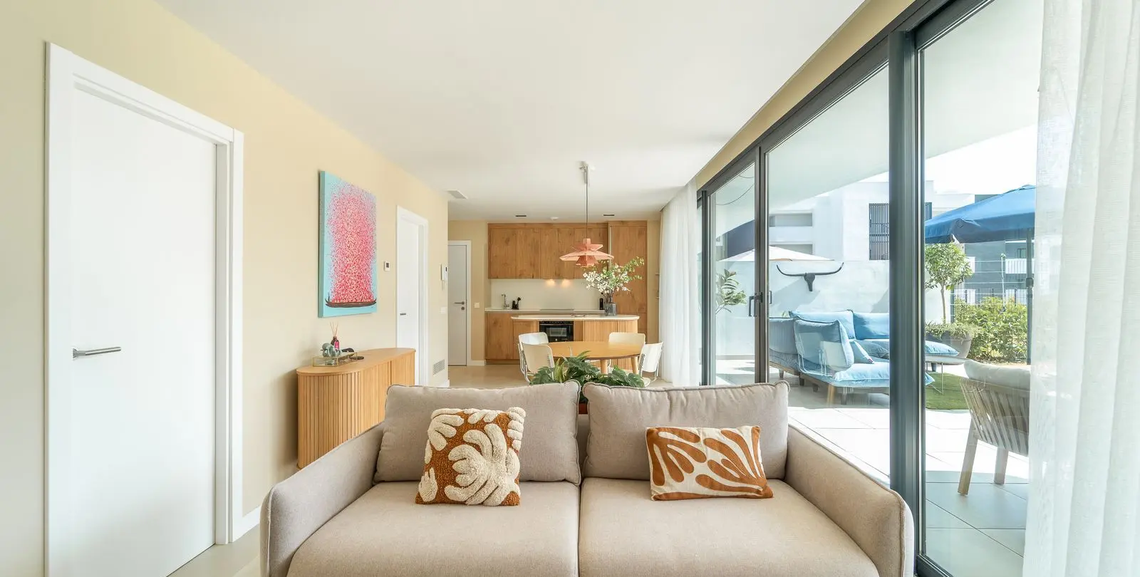 Sale of ground floor apartment in Higueron 11