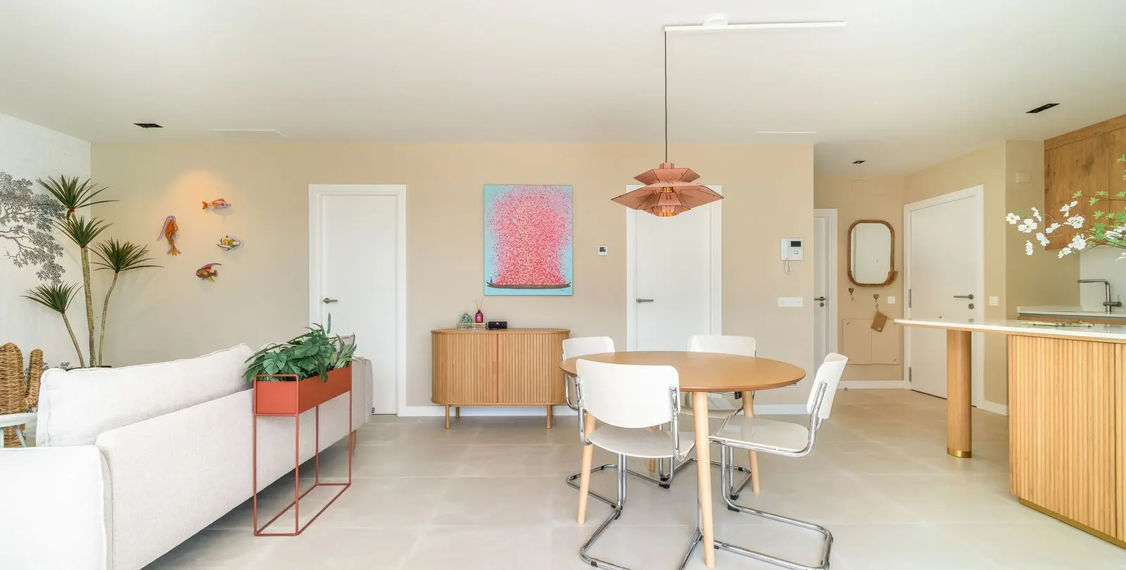 Sale of ground floor apartment in Higueron 13