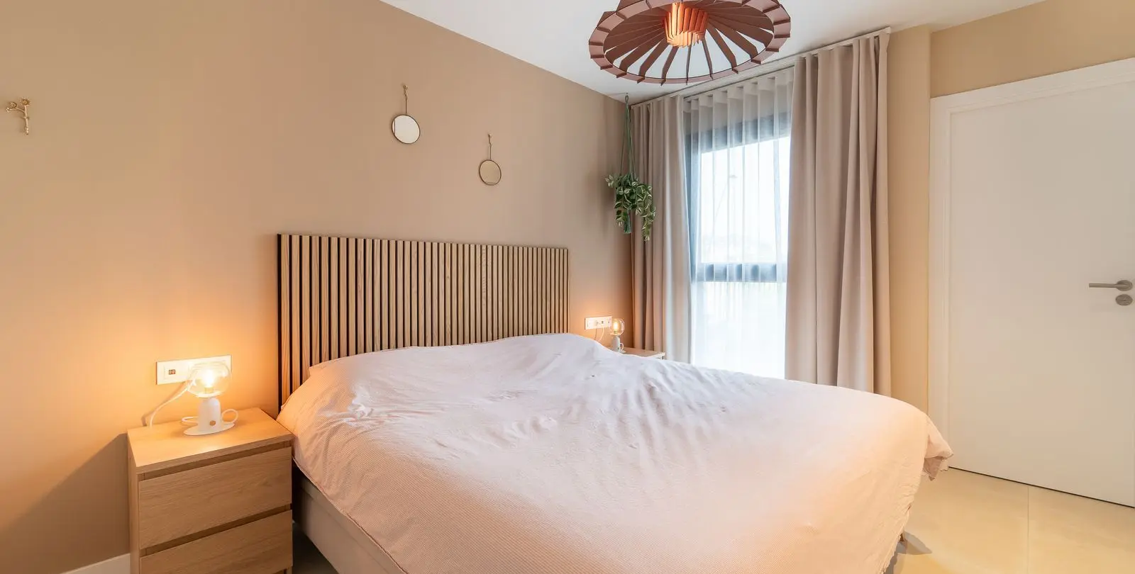 Sale of ground floor apartment in Higueron 27