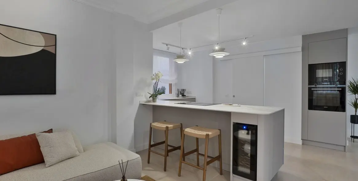 Продажа апартаментов на среднем этаже в El Paraiso 5