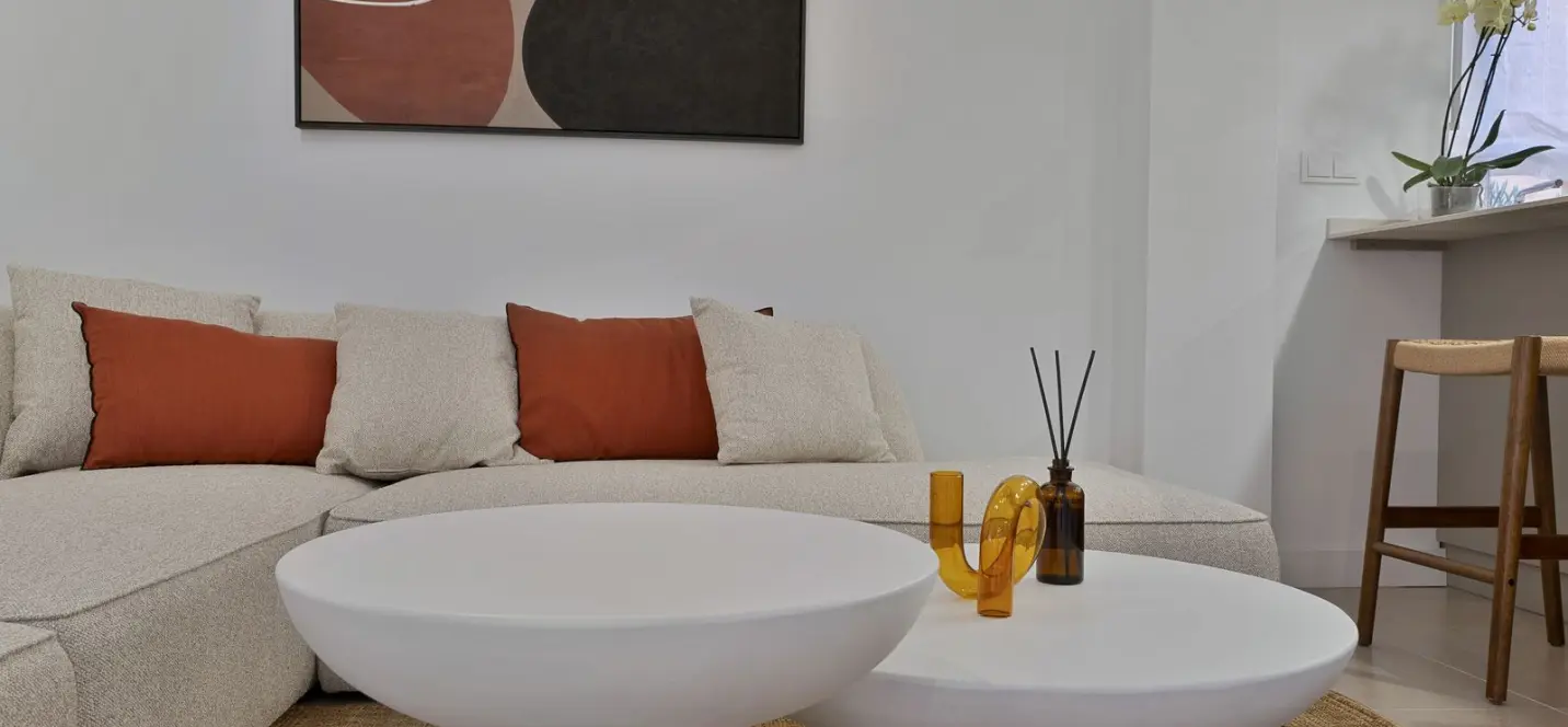 Sale of middle floor apartment in El Paraiso 2