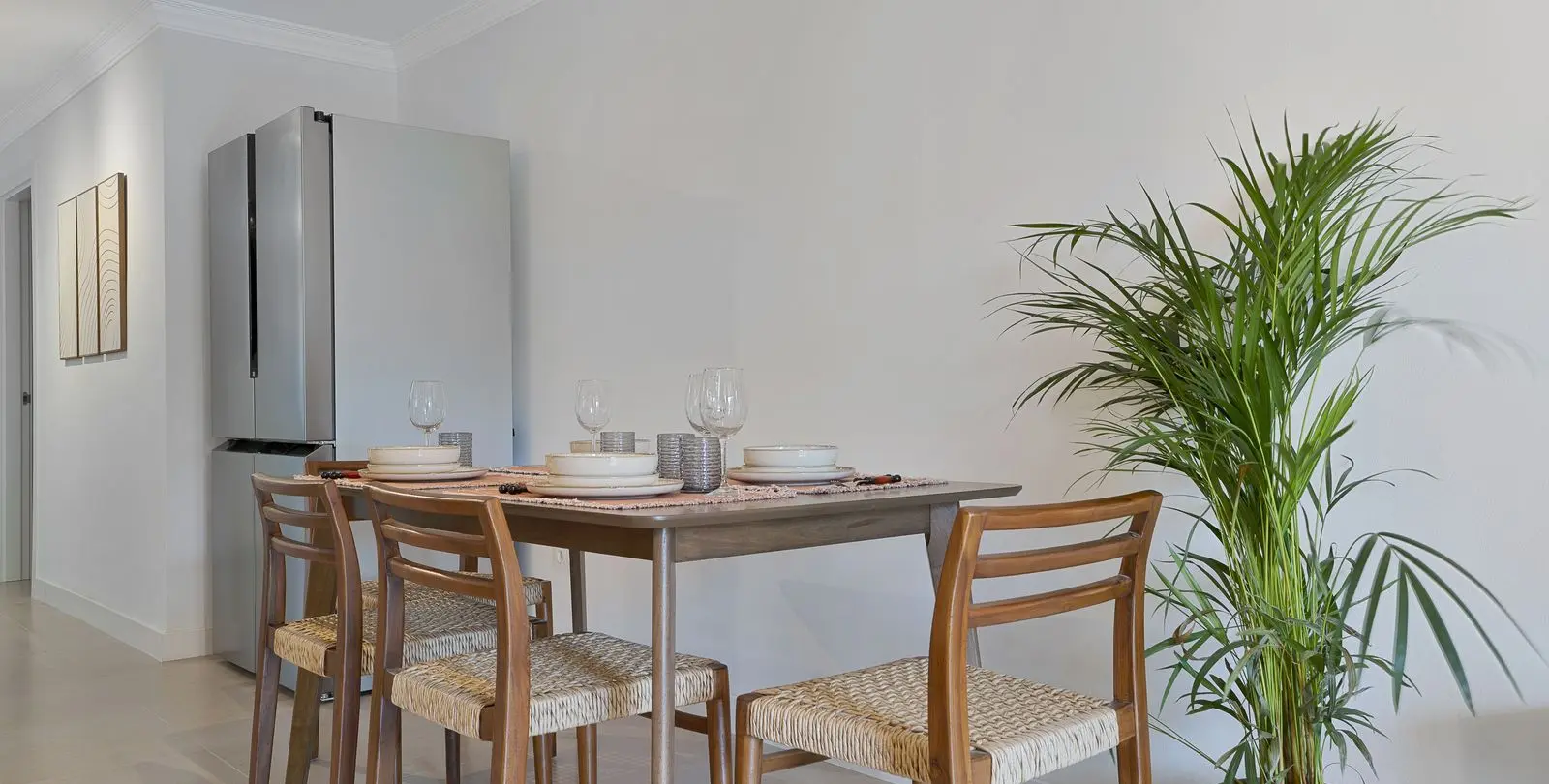 Venta de apartamento en planta media en El Paraiso 6