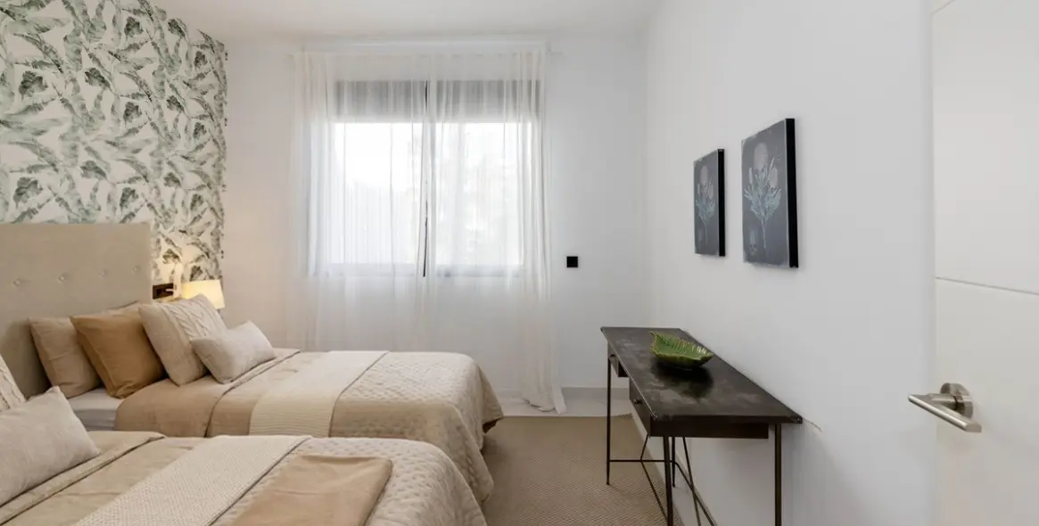 Продажа апартаментов на среднем этаже в Estepona 11