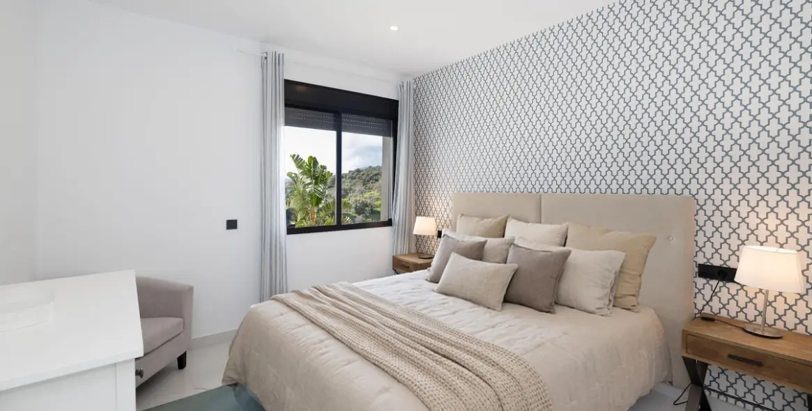 Продажа апартаментов на среднем этаже в Estepona 17