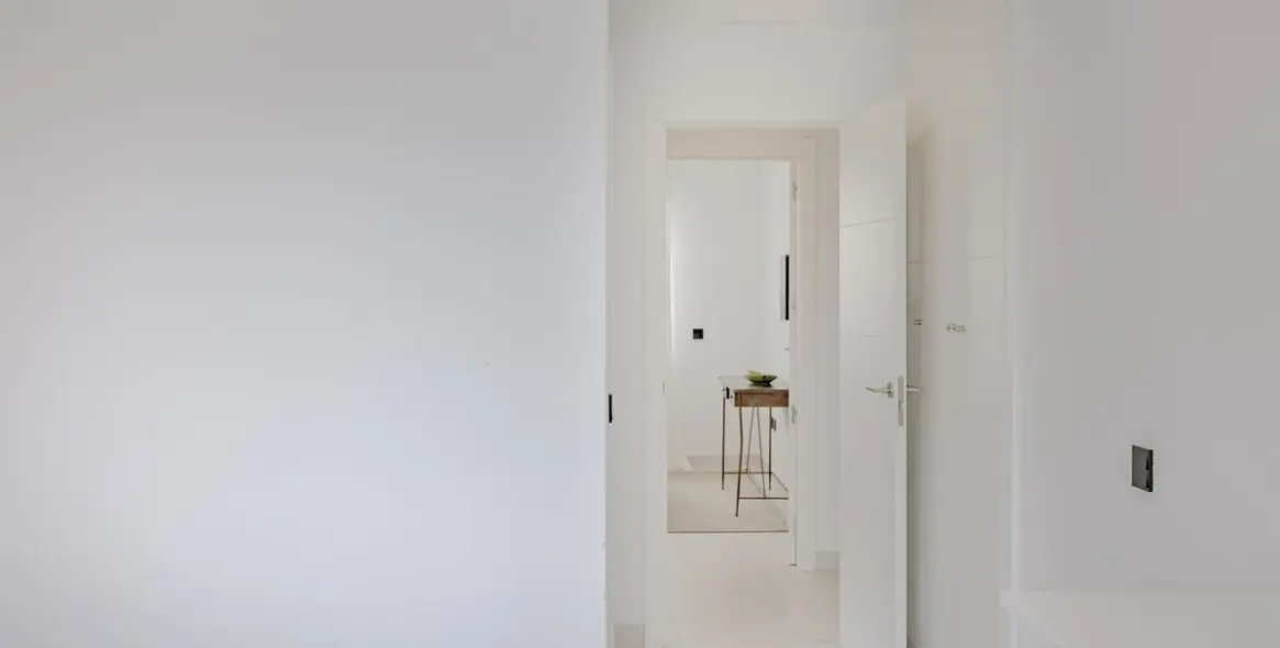 Продажа апартаментов на среднем этаже в Estepona 20