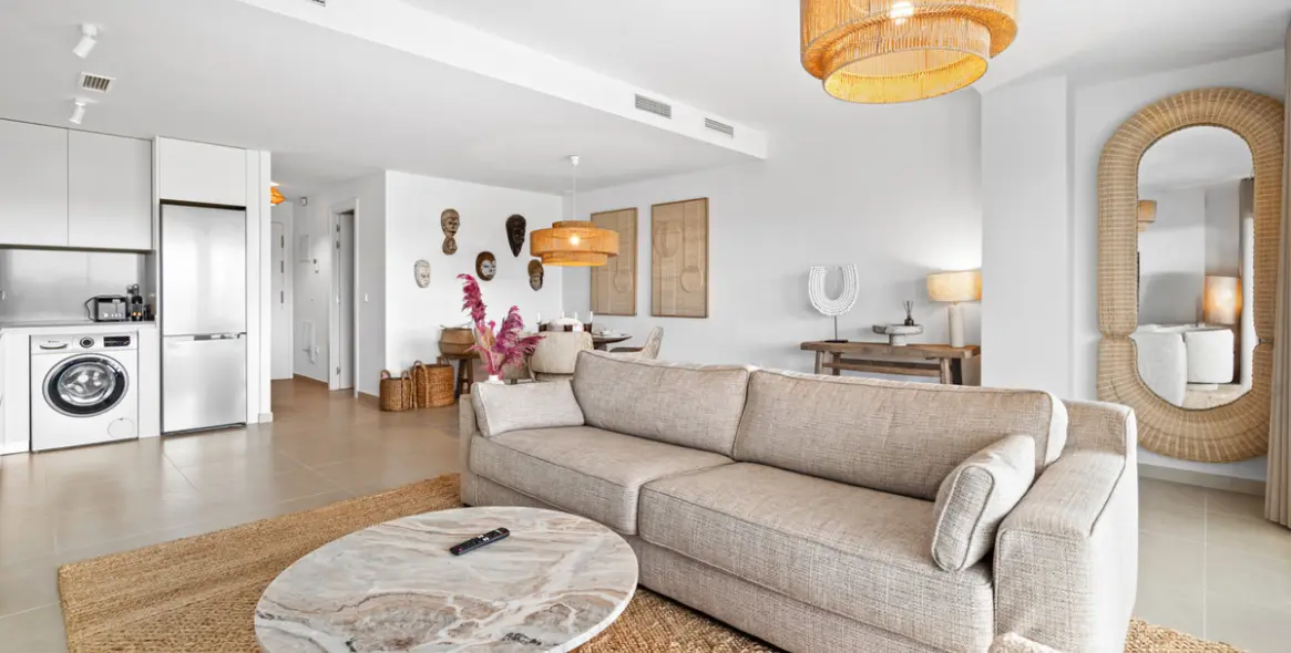 Продажа апартаментов на среднем этаже в Estepona 2