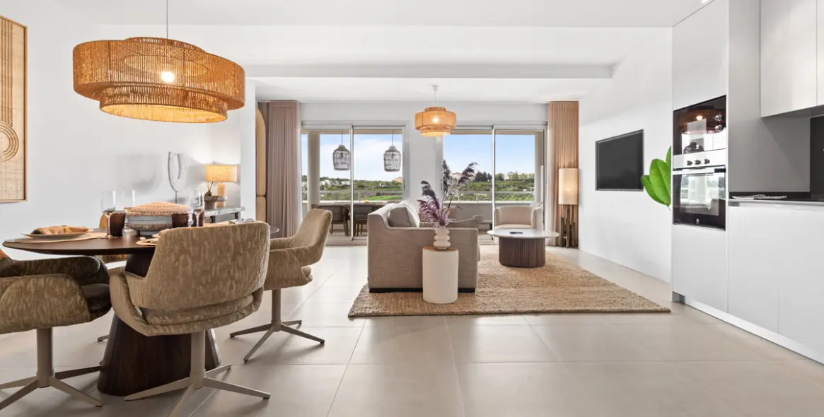 Продажа апартаментов на среднем этаже в Estepona 7