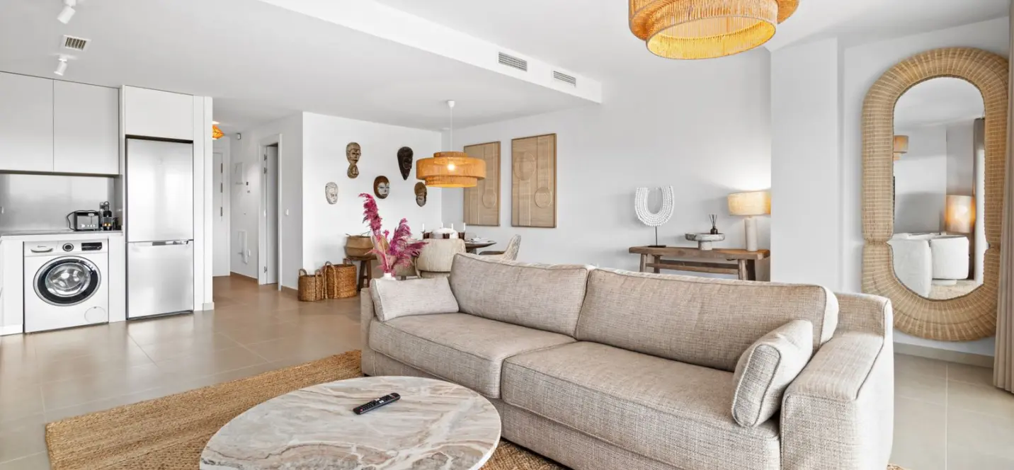 Продажа апартаментов на среднем этаже в Estepona 1