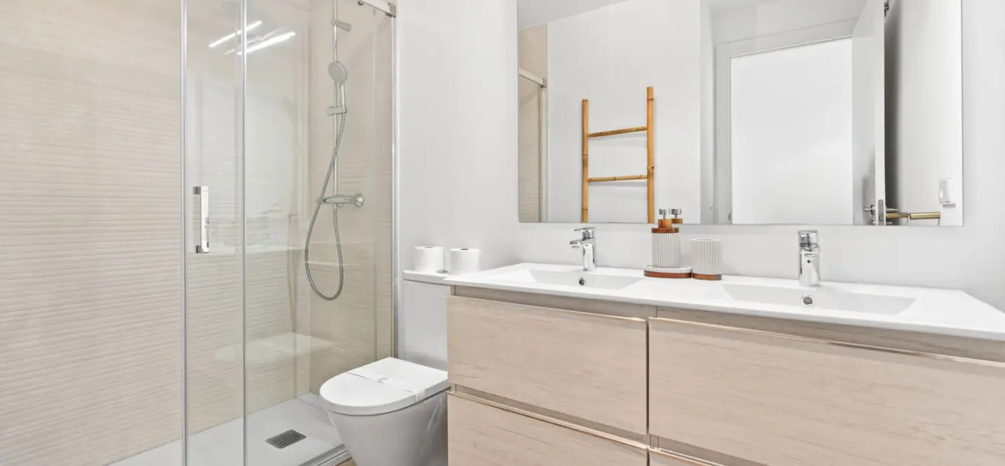 Продажа апартаментов на среднем этаже в Estepona 4