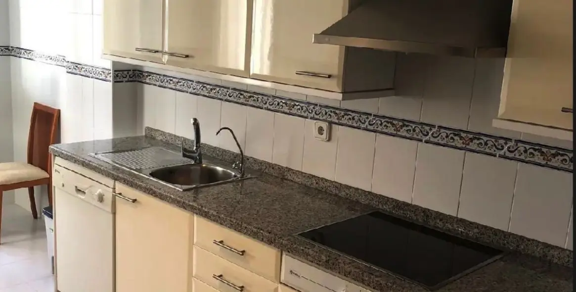 Продажа апартаментов на среднем этаже в La Duquesa 30