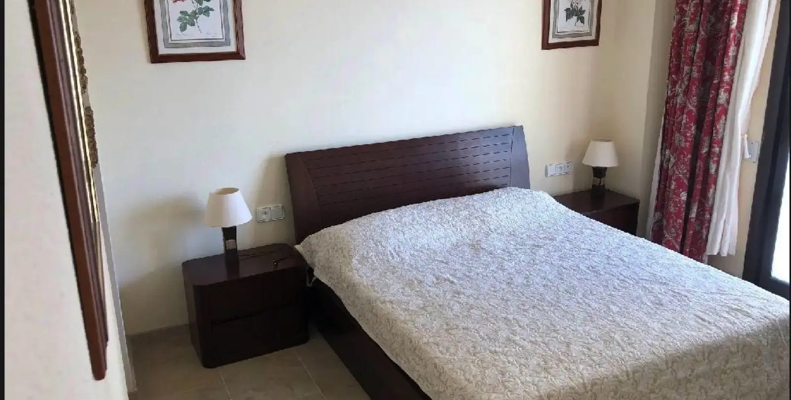 Sale of middle floor apartment in La Duquesa 11