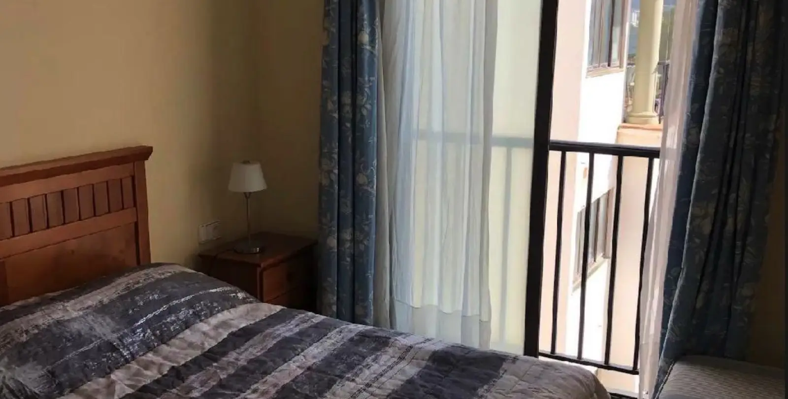 Sale of middle floor apartment in La Duquesa 17