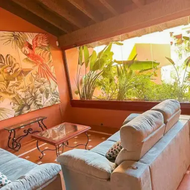 Продажа апартаментов на среднем этаже в Elviria