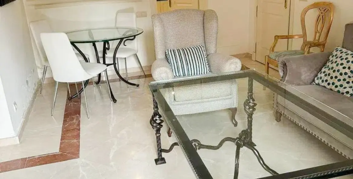 Venta de apartamento en planta media en Elviria 7