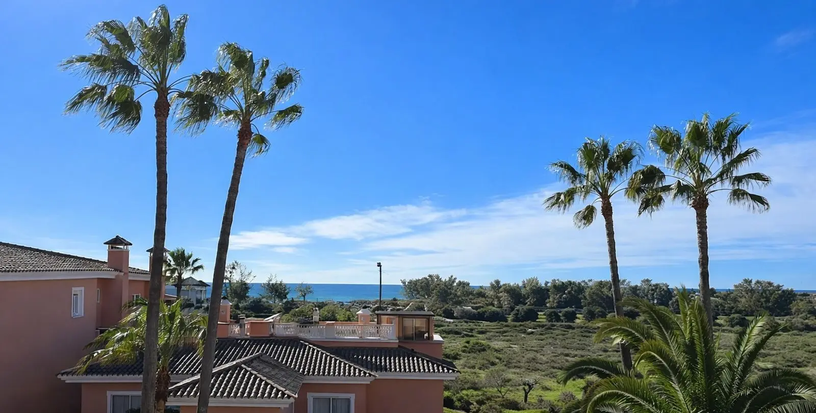 Sale of penthouse in New Golden Mile 1