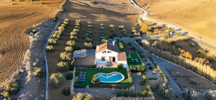Sale of finca - cortijo in Coín 0