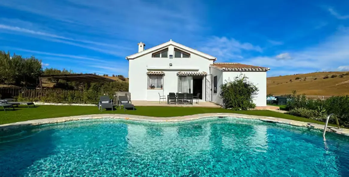 Продажа финки в Coín 7