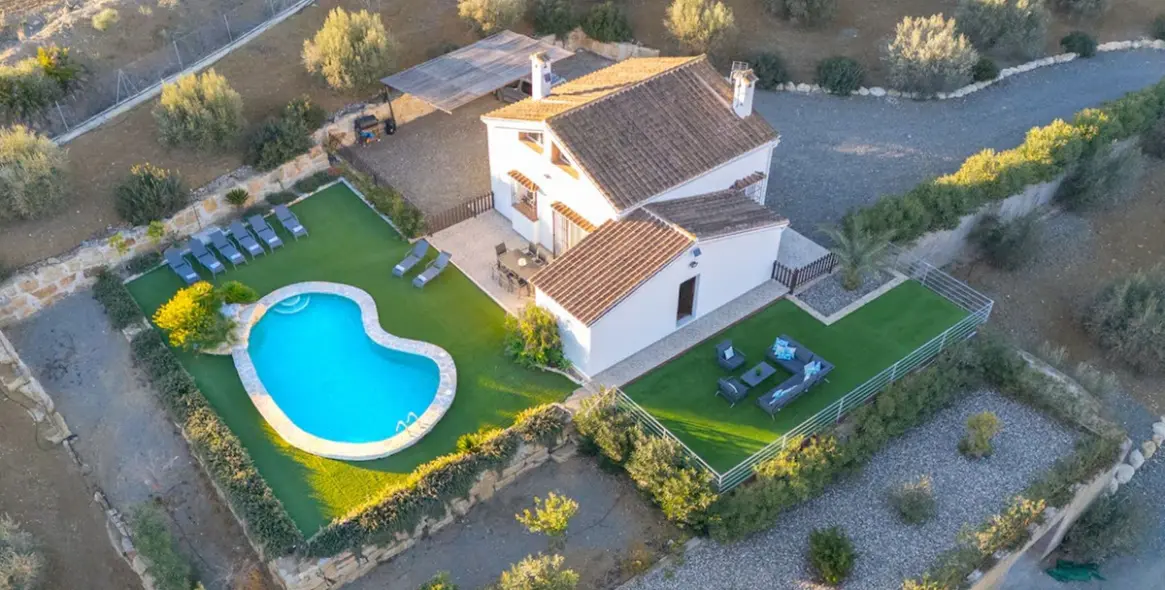 Продажа финки в Coín 15