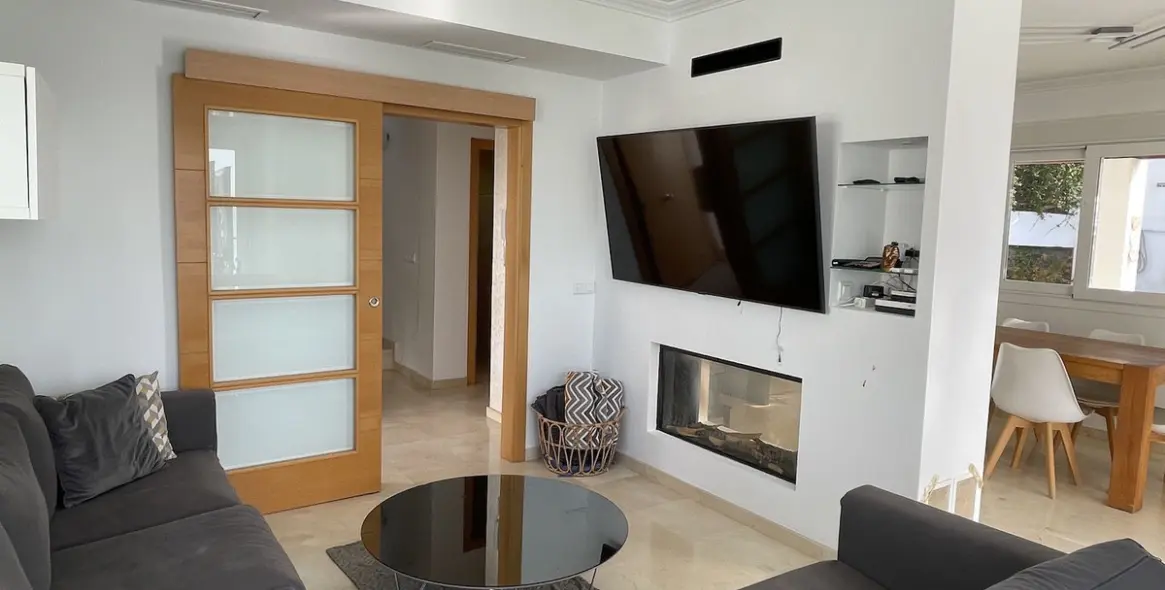 Продажа  отдельно стоящей виллы в Torrox Costa 4