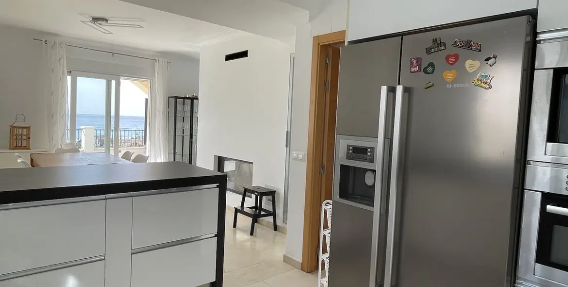 Продажа  отдельно стоящей виллы в Torrox Costa 6