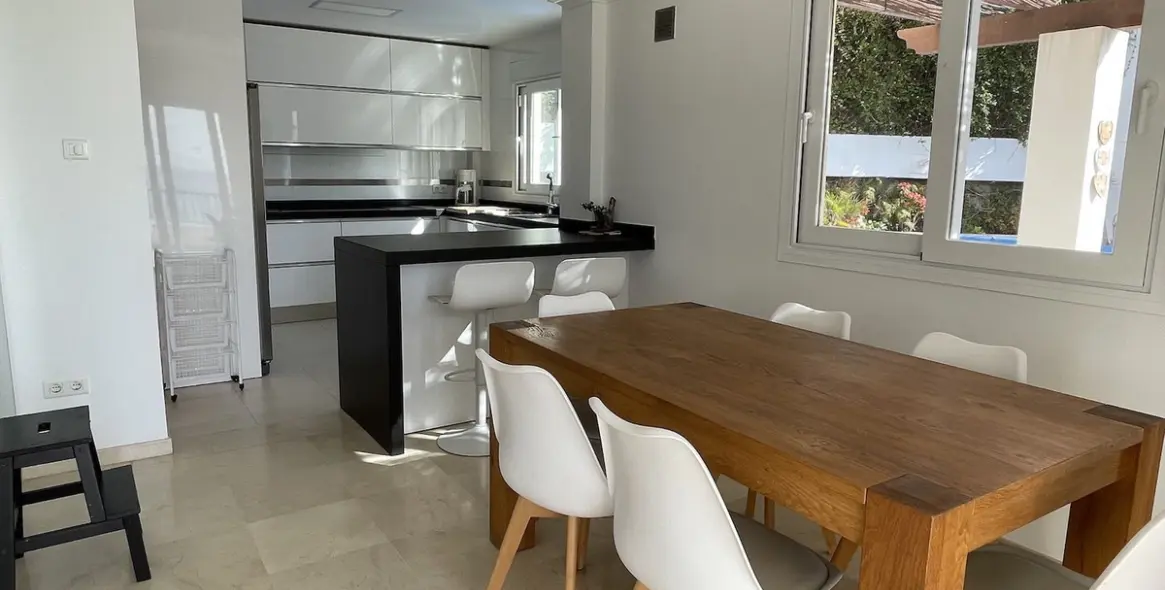 Продажа  отдельно стоящей виллы в Torrox Costa 7