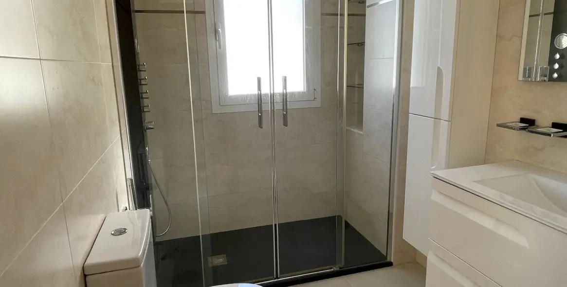 Продажа  отдельно стоящей виллы в Torrox Costa 12