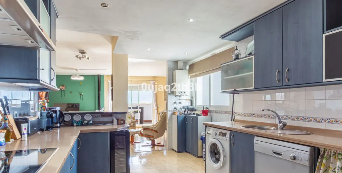 Sale of penthouse in San Pedro de Alcántara 27