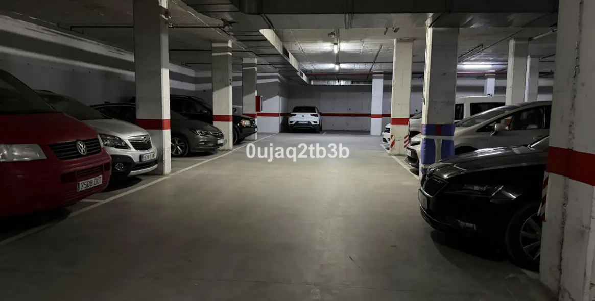 Sale of penthouse in San Pedro de Alcántara 33