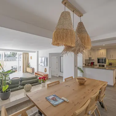 Продажа апартаментов на первом этаже в Elviria