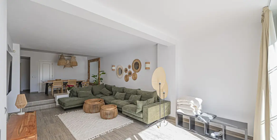 Sale of ground floor apartment in Elviria 10