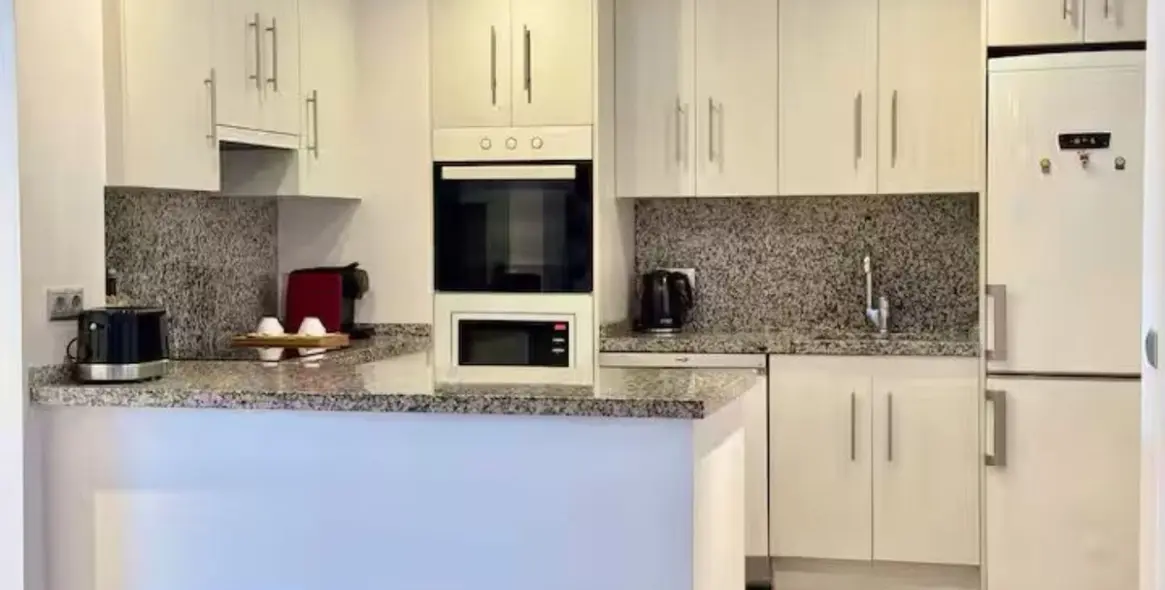 Продажа апартаментов на первом этаже в Elviria 27