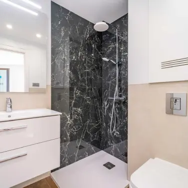 Venta de apartamento en planta media en Málaga Este