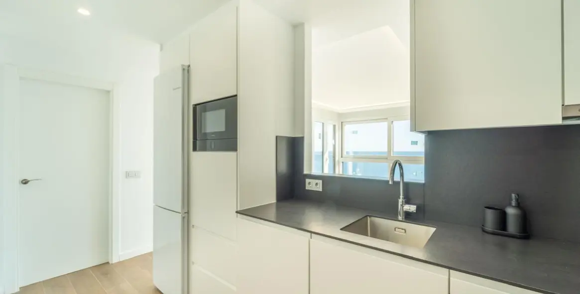 Venta de apartamento en planta media en Málaga Este 3