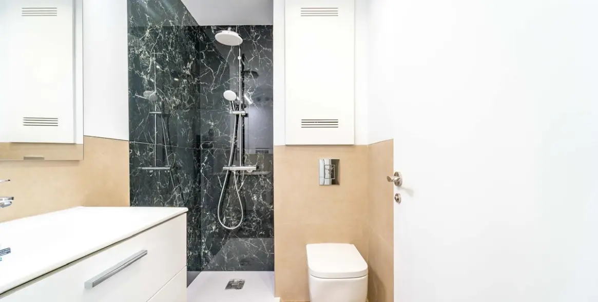 Venta de apartamento en planta media en Málaga Este 4