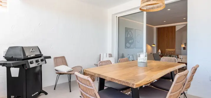 Продажа двухуровневого пентхауса в Nueva Andalucía 3