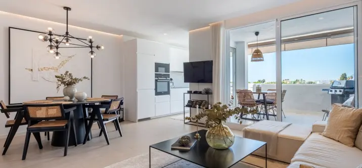 Продажа двухуровневого пентхауса в Nueva Andalucía 4