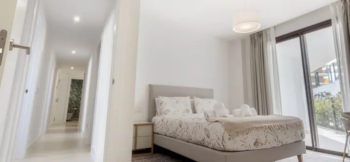 Продажа апартаментов на первом этаже в Higueron 4