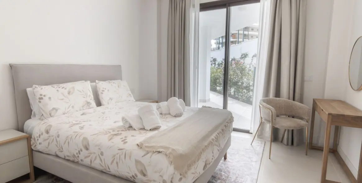 Продажа апартаментов на первом этаже в Higueron 6