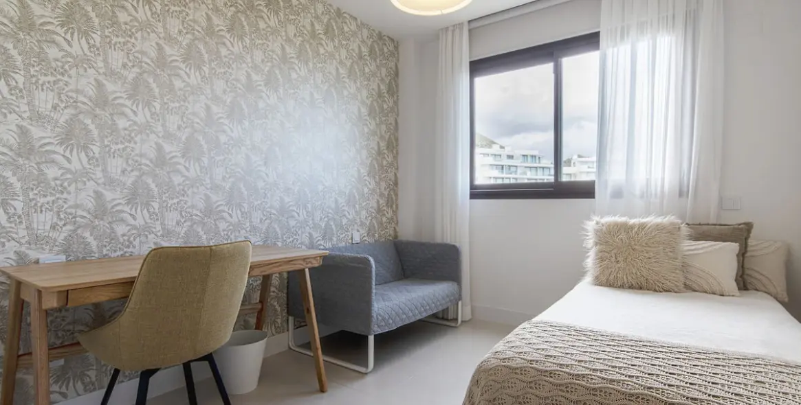 Продажа апартаментов на первом этаже в Higueron 13