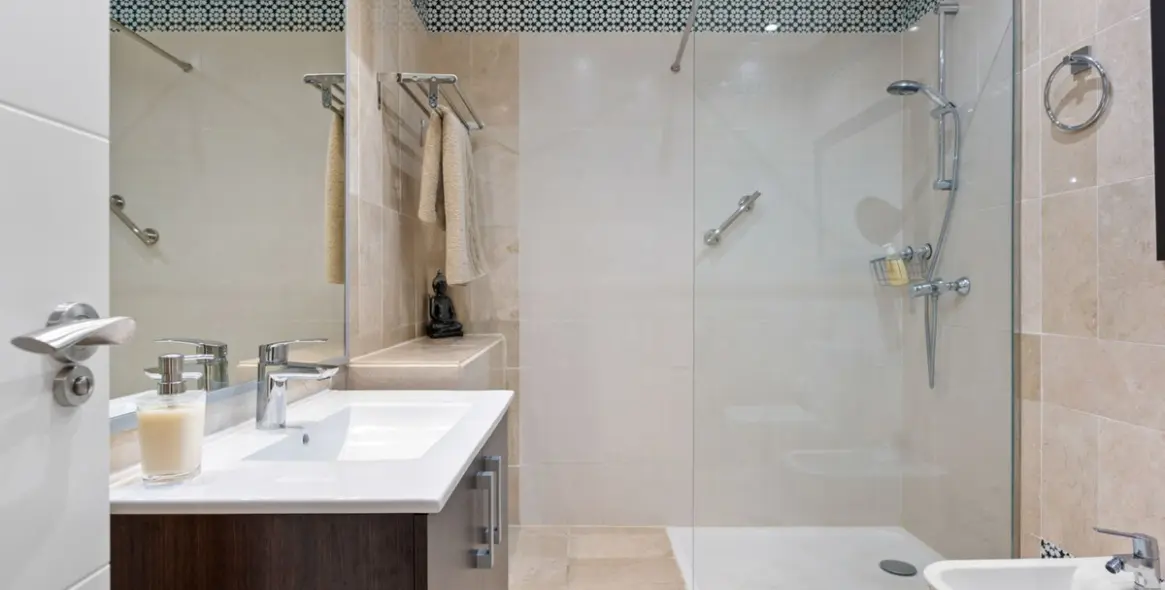 Продажа апартаментов на среднем этаже в Puerto Banús 17