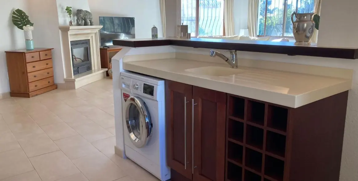 Venta de villa independiente en El Chaparral 8