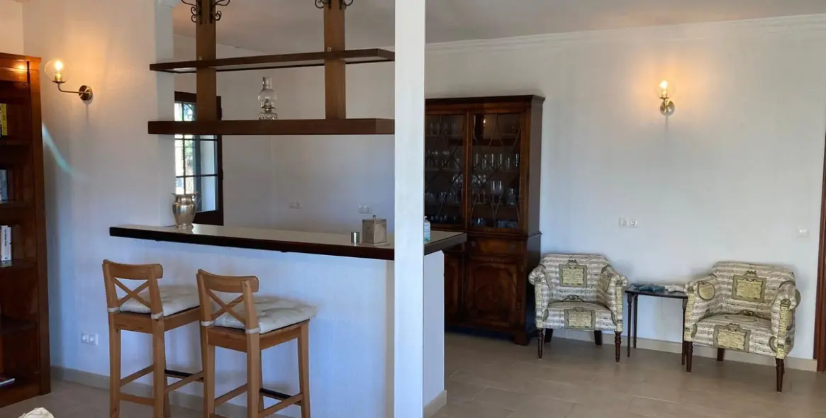 Sale of detached villa in El Chaparral 9