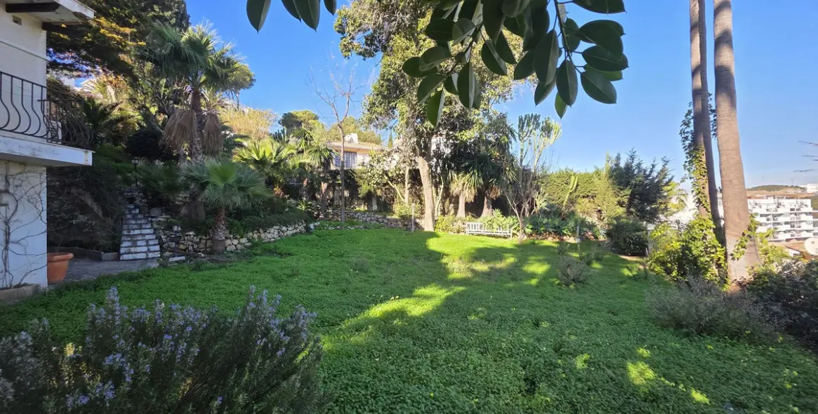 Sale of detached villa in Torrenueva 30