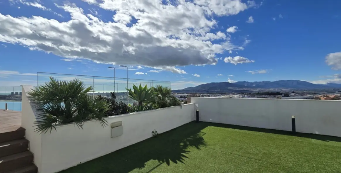 Venta de ático en Teatinos 6