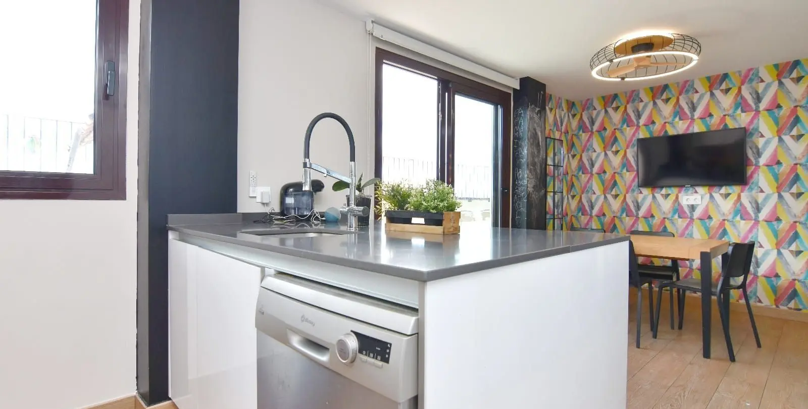 Sale of penthouse in Teatinos 14