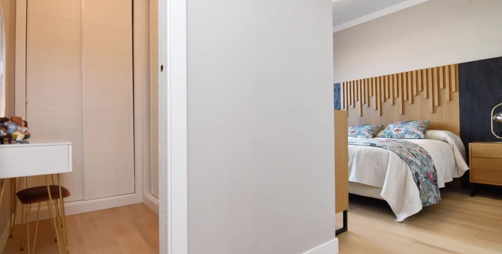 Sale of penthouse in Teatinos 17