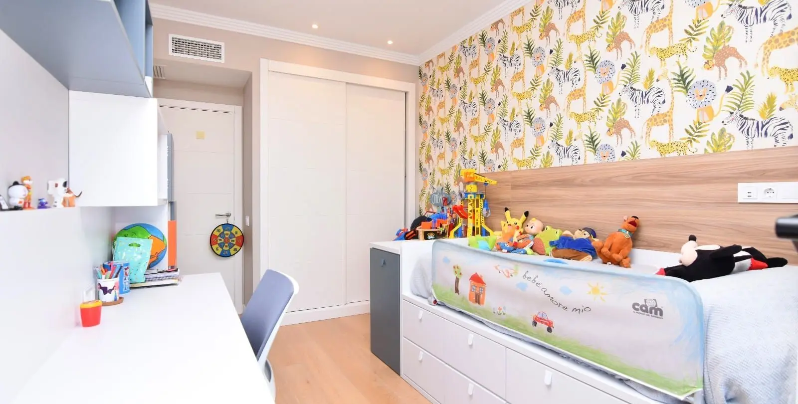 Sale of penthouse in Teatinos 26