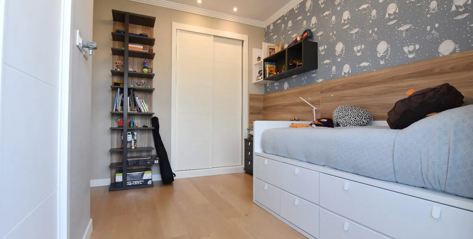 Sale of penthouse in Teatinos 27