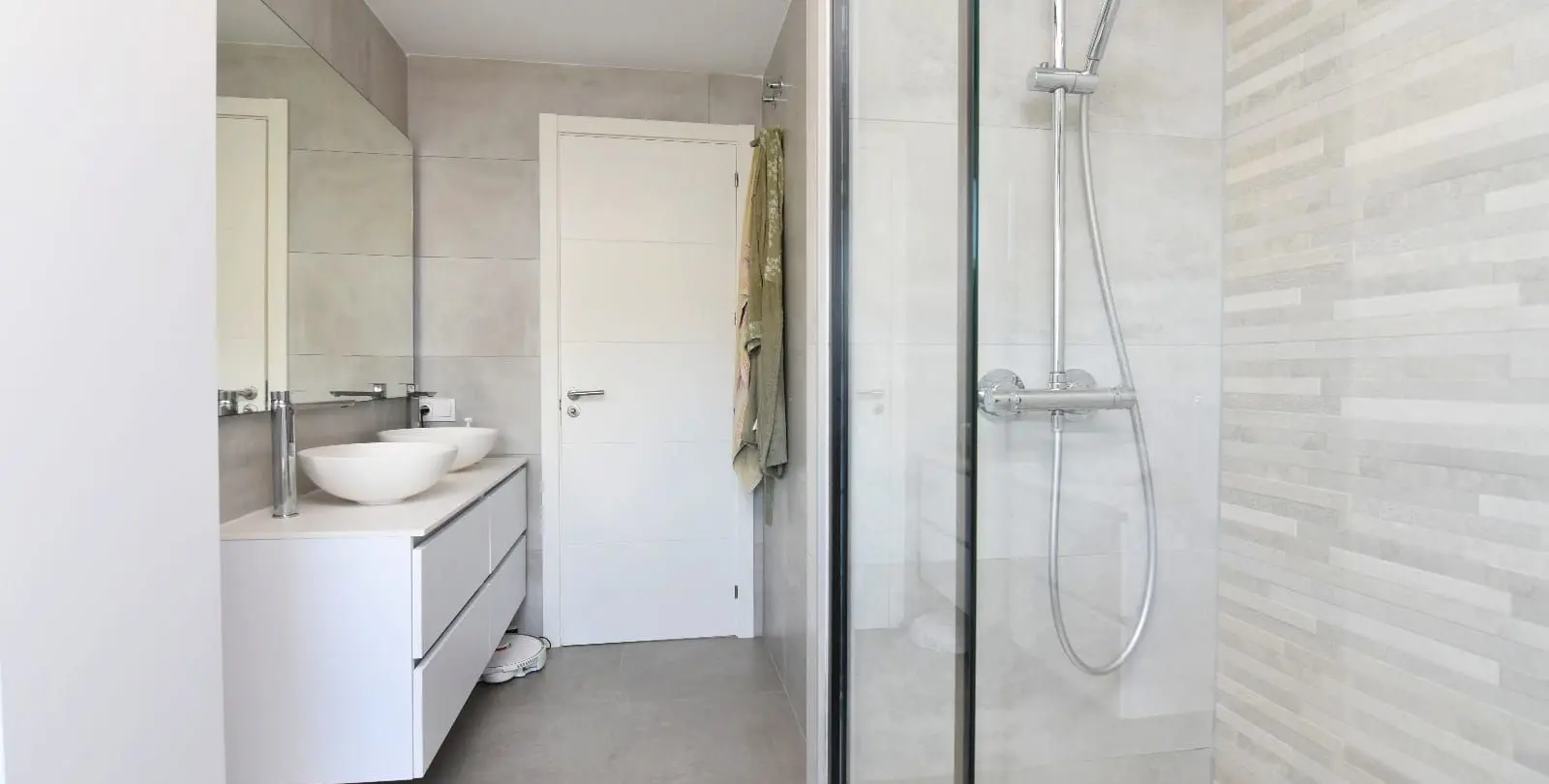 Sale of penthouse in Teatinos 28