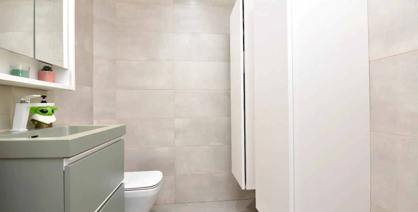 Sale of penthouse in Teatinos 30
